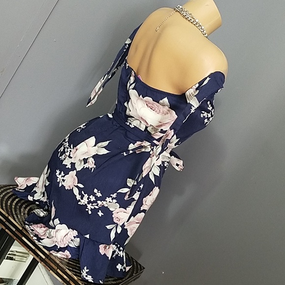 IMPORTED Floral Play Suit Romper - Picture 6 of 8